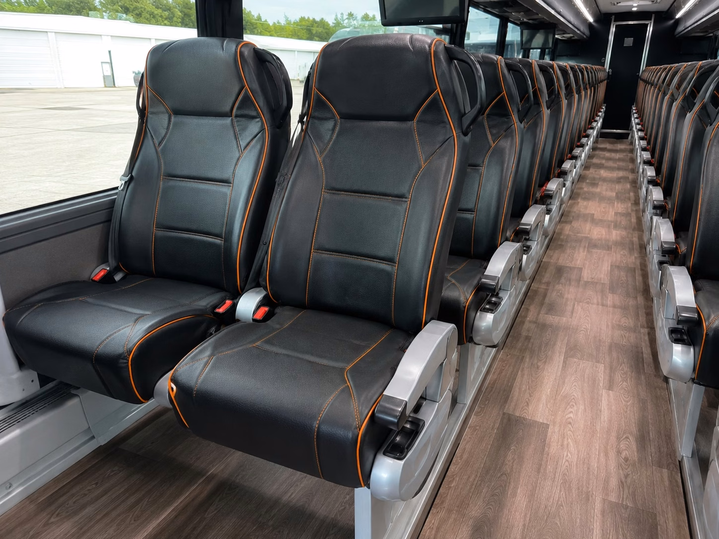 with charterbusrentalbirminghamal com renting a charter bus for birmingham prom after parties and long distance trips is just as easy